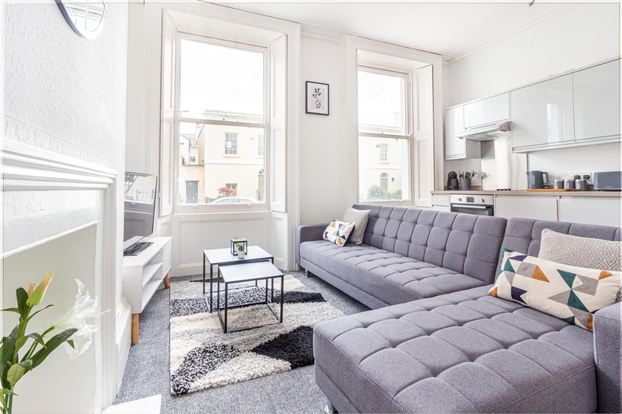 Host & Stay - Montpellier Villa Apartment Челтнъм Екстериор снимка