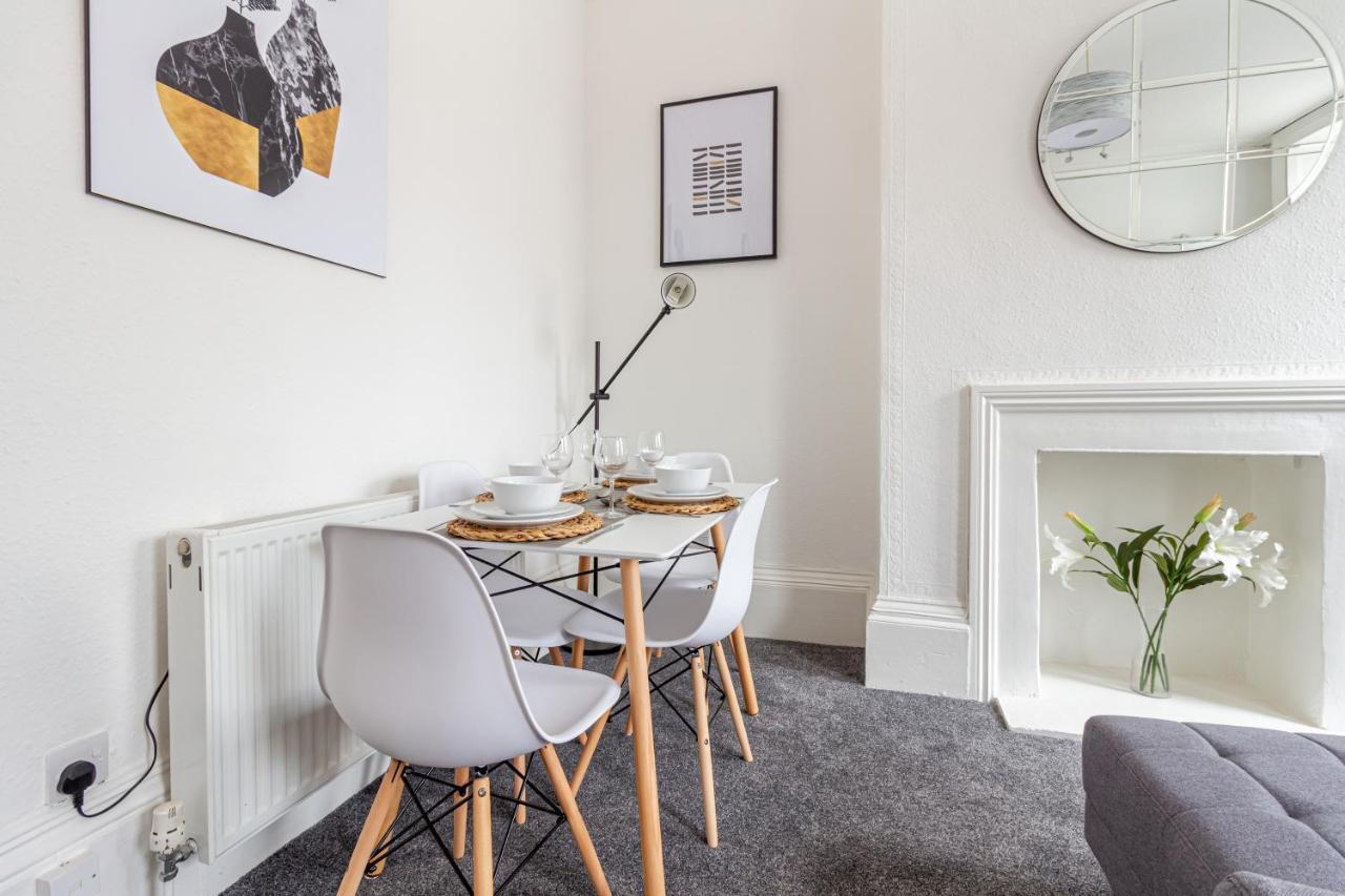 Host & Stay - Montpellier Villa Apartment Челтнъм Екстериор снимка